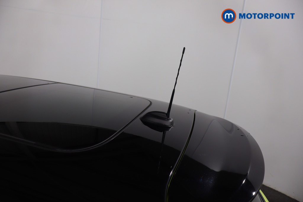 Mini Hatchback Cooper S Exclusive Automatic Petrol Hatchback - Stock Number (1610970) - 37th supplementary image