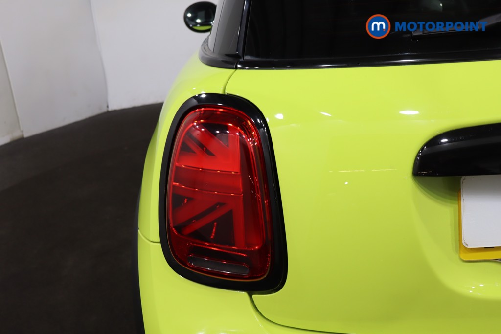 Mini Hatchback Cooper S Exclusive Automatic Petrol Hatchback - Stock Number (1610970) - 39th supplementary image