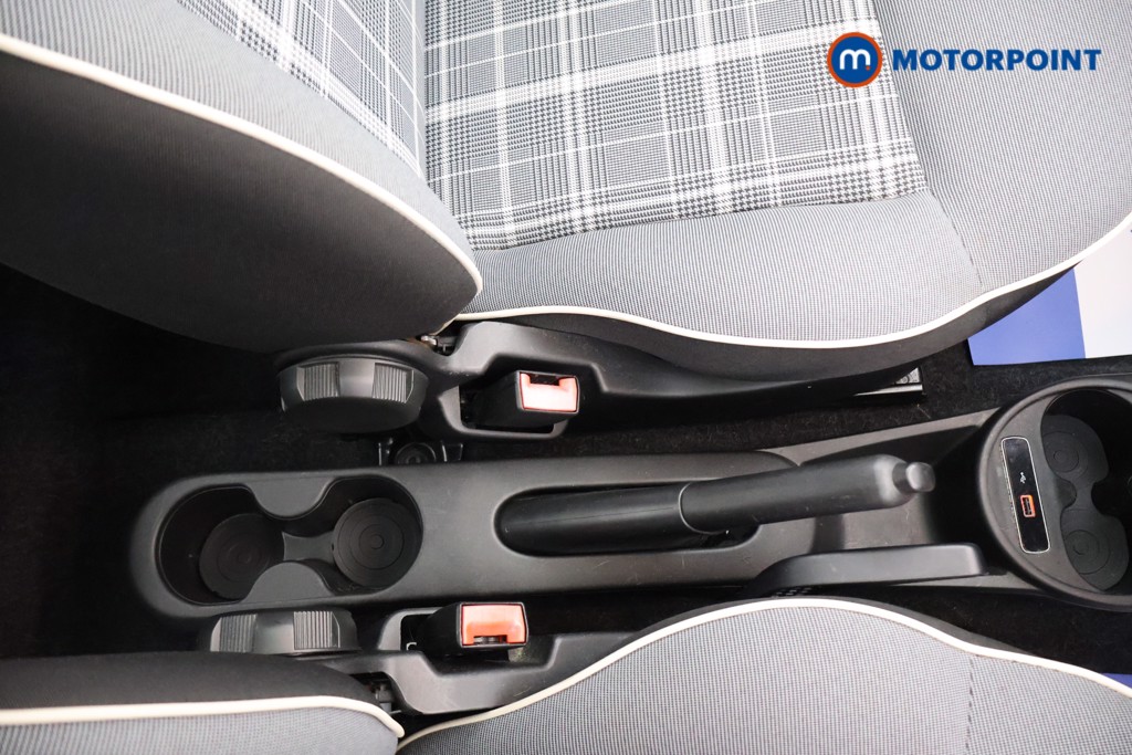 Fiat 500 Lounge Manual Petrol Hatchback - Stock Number (1611043) - 23rd supplementary image