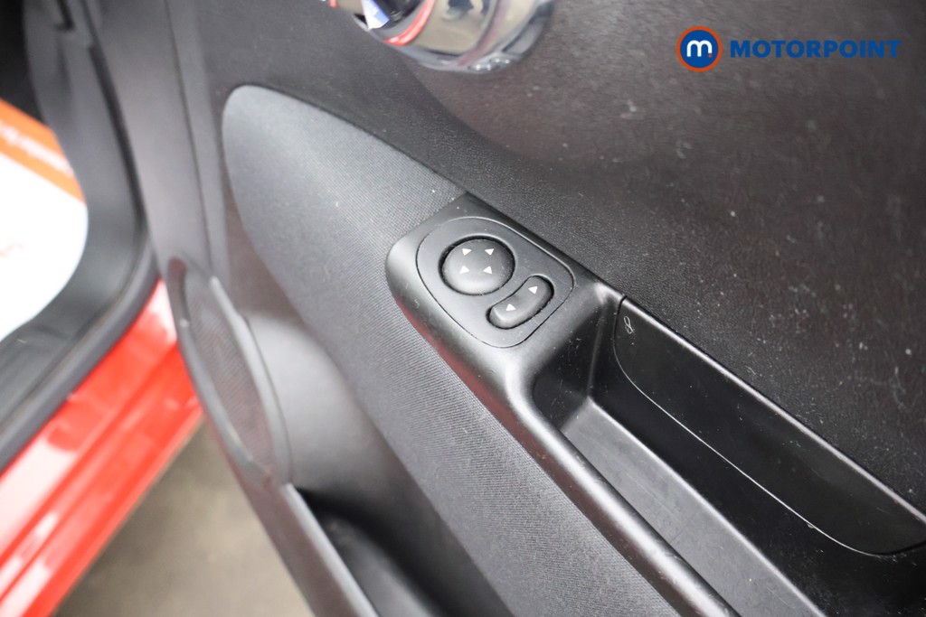 Fiat 500 Lounge Manual Petrol Hatchback - Stock Number (1611043) - 25th supplementary image