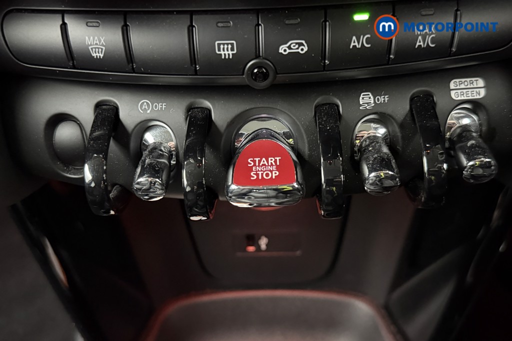 Mini Hatchback Cooper S Manual Petrol Hatchback - Stock Number (1611054) - 5th supplementary image