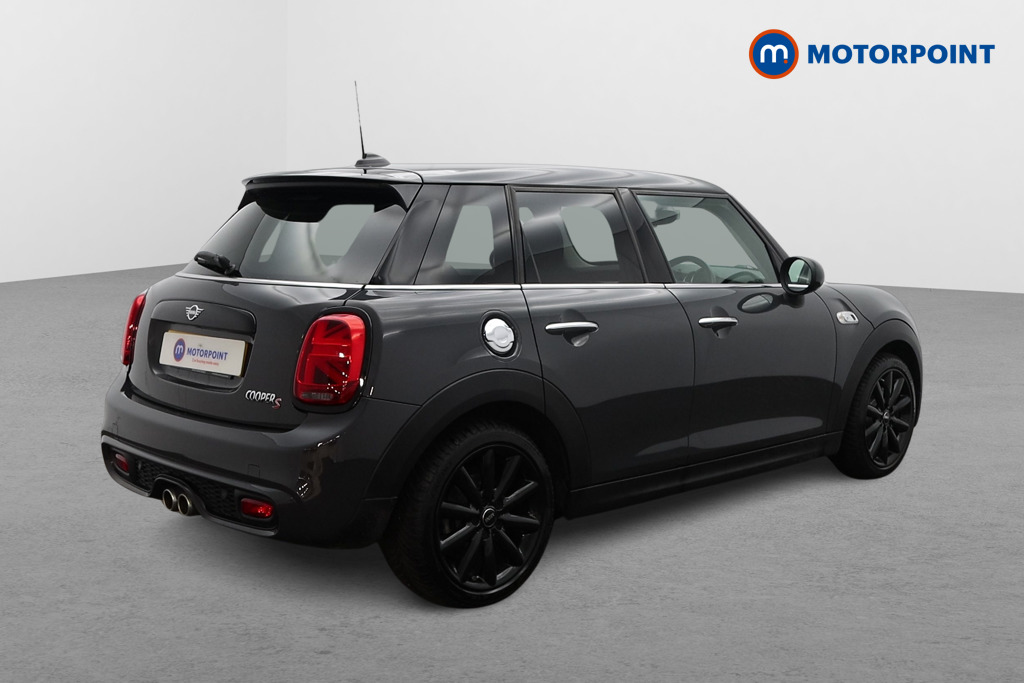 Mini Hatchback Cooper S Manual Petrol Hatchback - Stock Number (1611054) - Drivers side rear corner