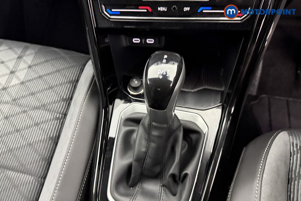 Volkswagen T-Roc Black Edition Automatic Petrol SUV - Stock Number (1611147) - 13th supplementary image