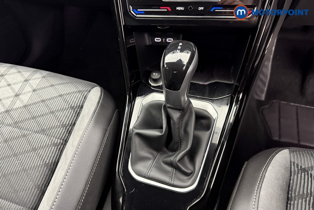 Volkswagen T-Roc Black Edition Automatic Petrol SUV - Stock Number (1611160) - 12th supplementary image