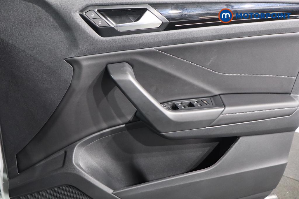 Volkswagen T-Roc Black Edition Automatic Petrol SUV - Stock Number (1611214) - 10th supplementary image