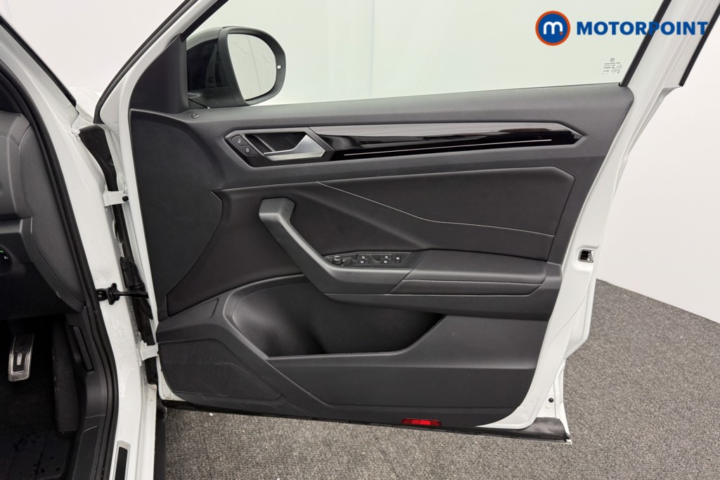 Volkswagen T-Roc Black Edition Automatic Petrol SUV - Stock Number (1611215) - 18th supplementary image