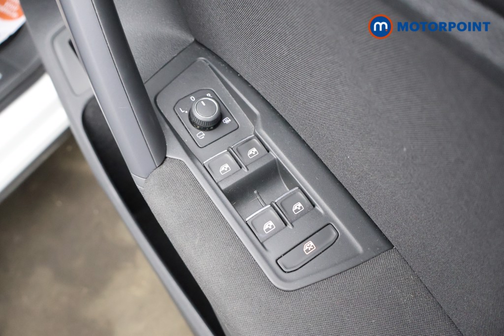 Volkswagen Tiguan Active Automatic Petrol SUV - Stock Number (1611362) - 25th supplementary image