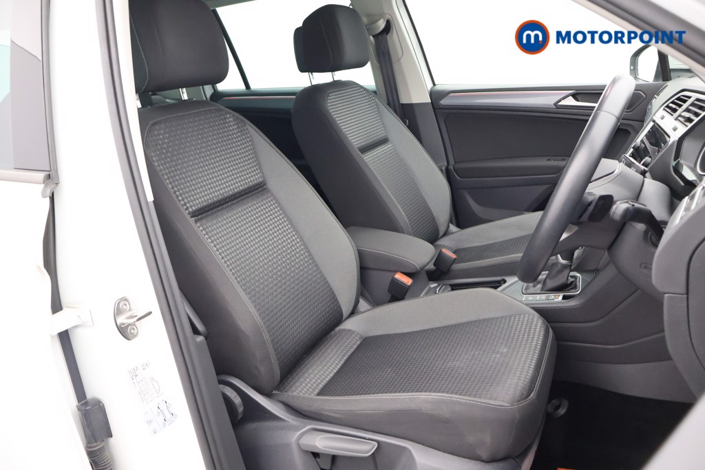 Volkswagen Tiguan Active Automatic Petrol SUV - Stock Number (1611362) - 27th supplementary image
