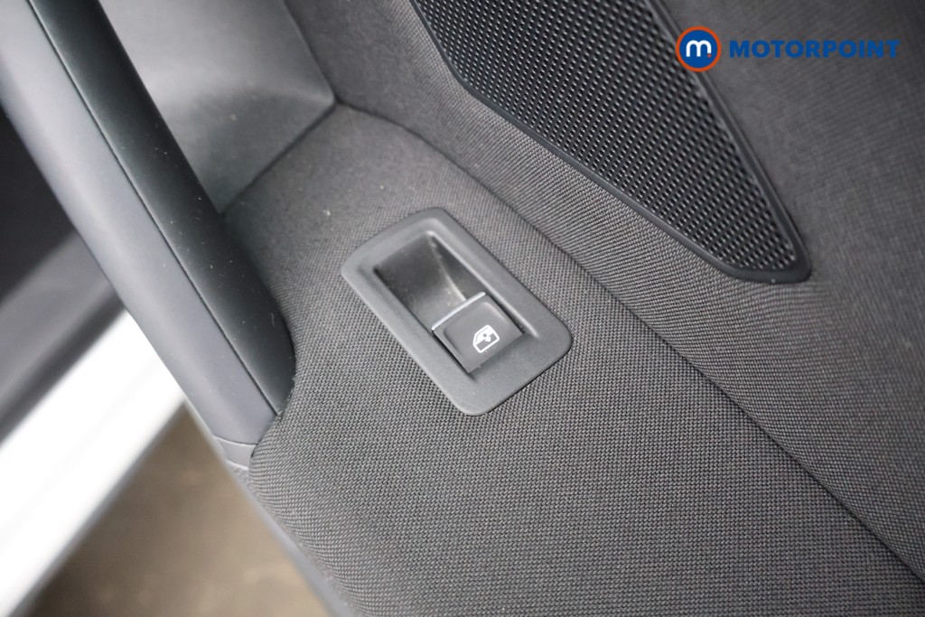 Volkswagen Tiguan Active Automatic Petrol SUV - Stock Number (1611362) - 31st supplementary image