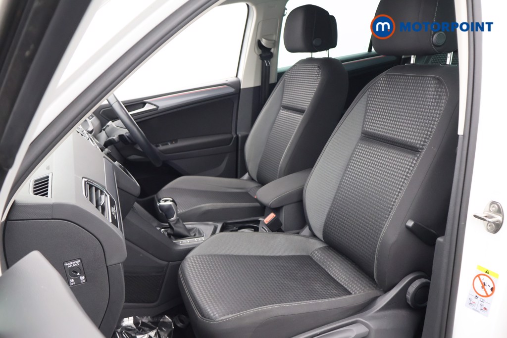Volkswagen Tiguan Active Automatic Petrol SUV - Stock Number (1611362) - 40th supplementary image