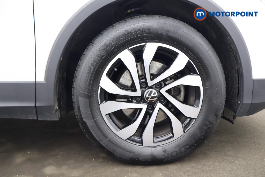 Volkswagen Tiguan Active Automatic Petrol SUV - Stock Number (1611362) - 1st supplementary image