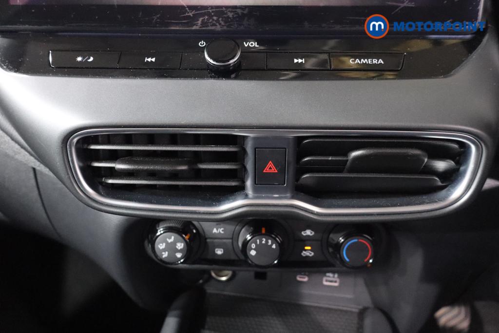 Nissan Juke Acenta Premium Manual Petrol SUV - Stock Number (1611367) - 3rd supplementary image