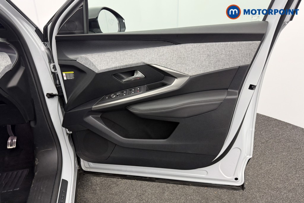 Peugeot 3008 GT Automatic Petrol SUV - Stock Number (1611383) - 18th supplementary image