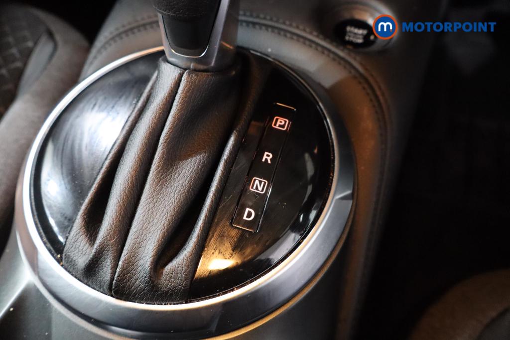 Nissan Juke N-Connecta Automatic Petrol SUV - Stock Number (1611385) - 5th supplementary image