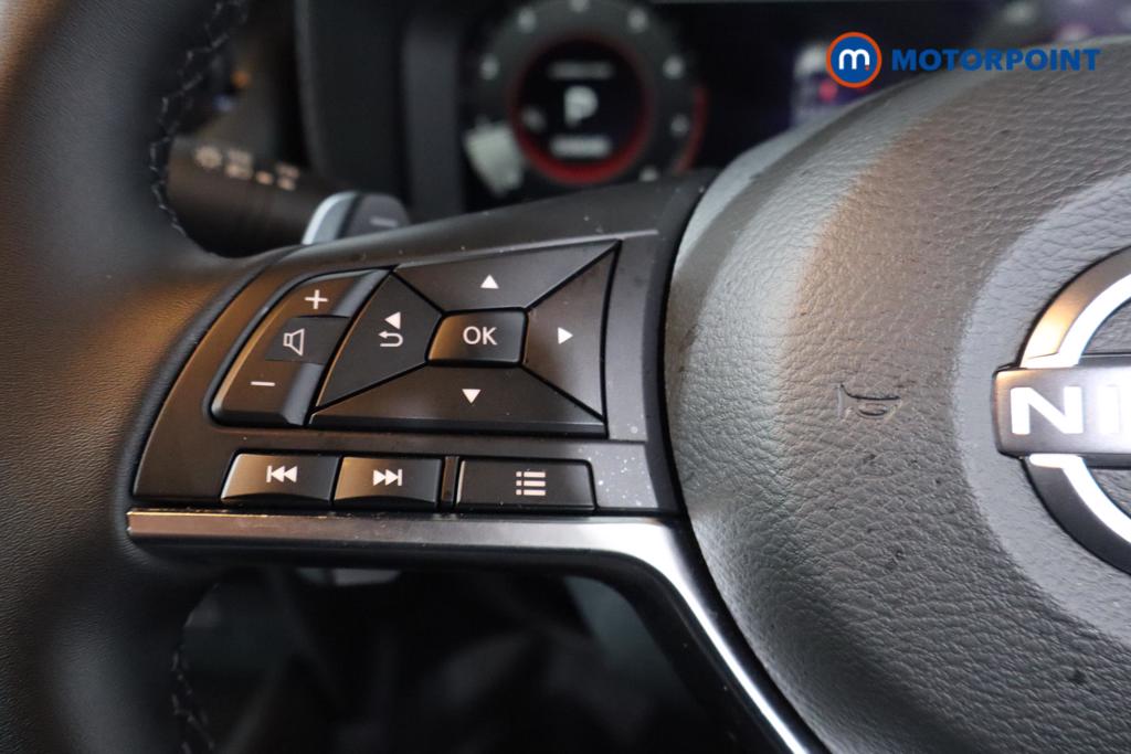 Nissan Juke N-Connecta Automatic Petrol SUV - Stock Number (1611385) - 6th supplementary image