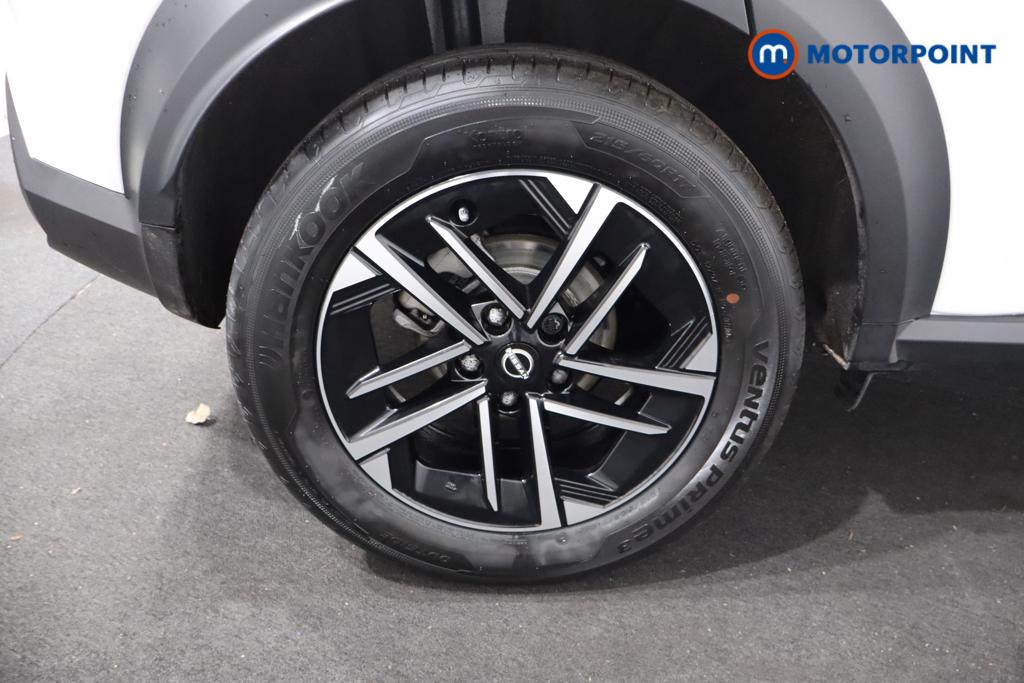 Nissan Juke N-Connecta Automatic Petrol SUV - Stock Number (1611385) - 21st supplementary image