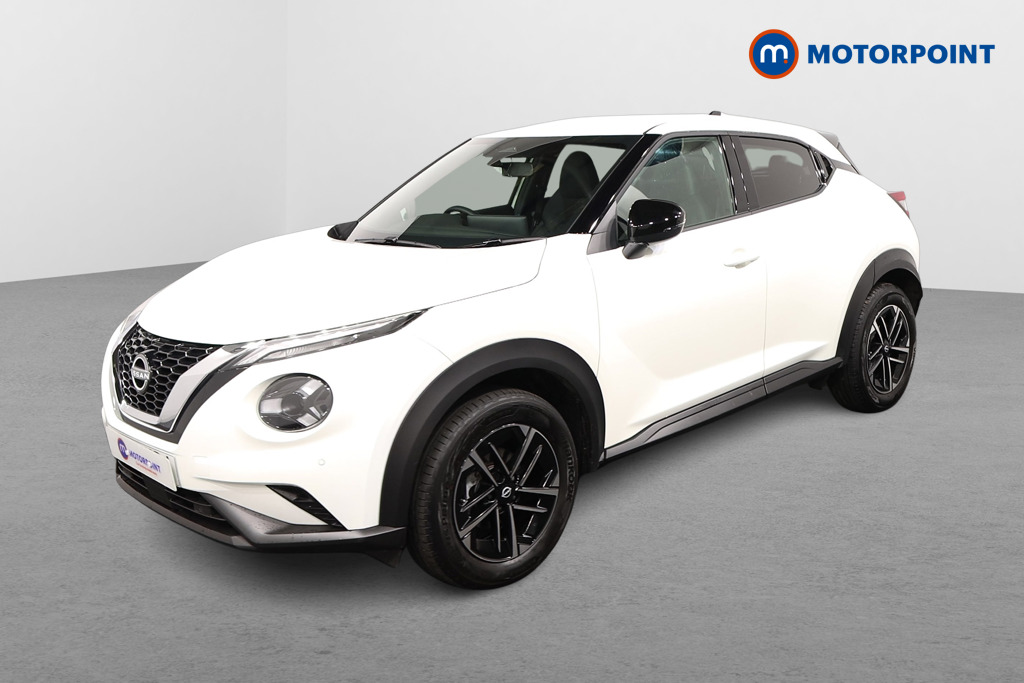 Nissan Juke N-Connecta Automatic Petrol SUV - Stock Number (1611385) - Passenger side front corner