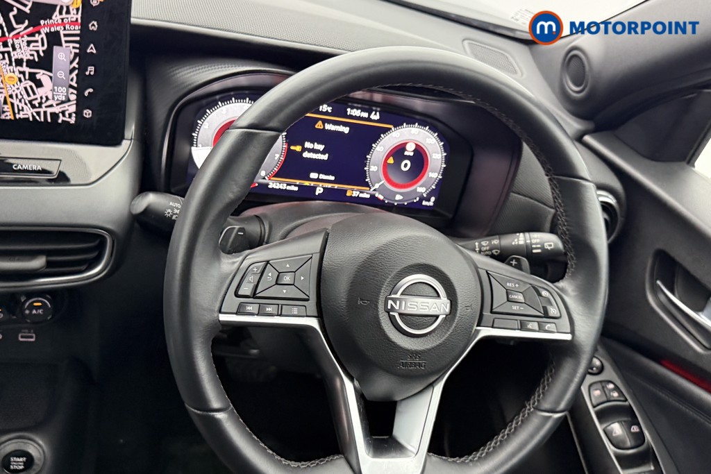 Nissan Juke N-Connecta Automatic Petrol SUV - Stock Number (1611399) - 3rd supplementary image