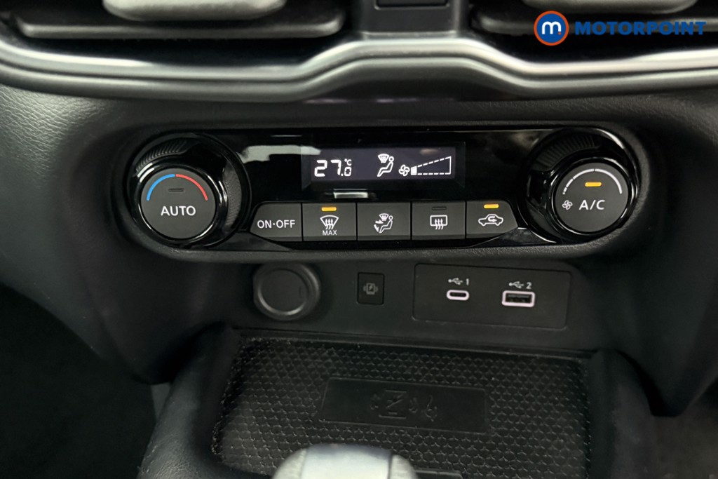 Nissan Juke N-Connecta Automatic Petrol SUV - Stock Number (1611399) - 10th supplementary image