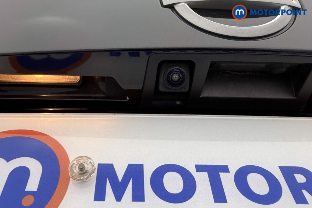 Nissan Juke N-Connecta Automatic Petrol SUV - Stock Number (1611399) - 19th supplementary image