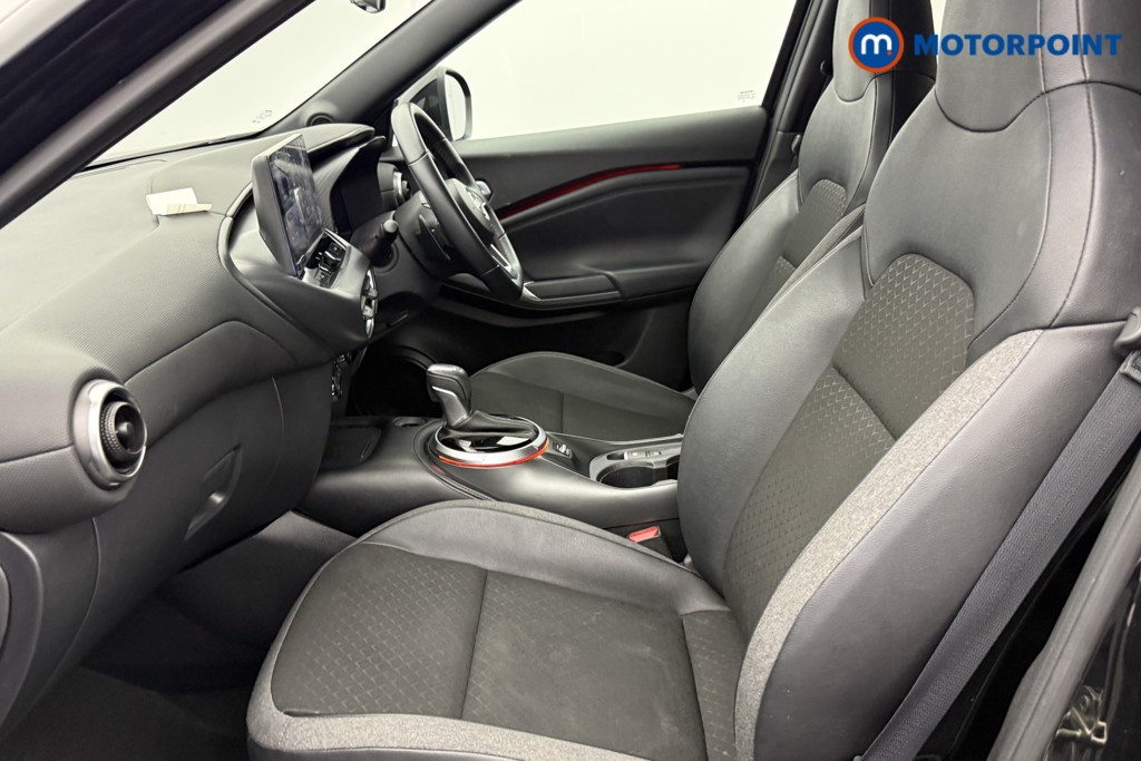 Nissan Juke N-Connecta Automatic Petrol SUV - Stock Number (1611399) - 21st supplementary image