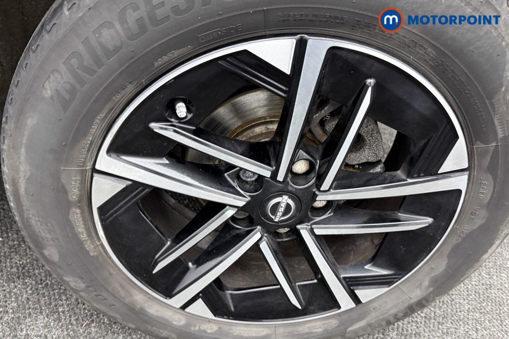 Nissan Juke N-Connecta Automatic Petrol SUV - Stock Number (1611399) - 29th supplementary image