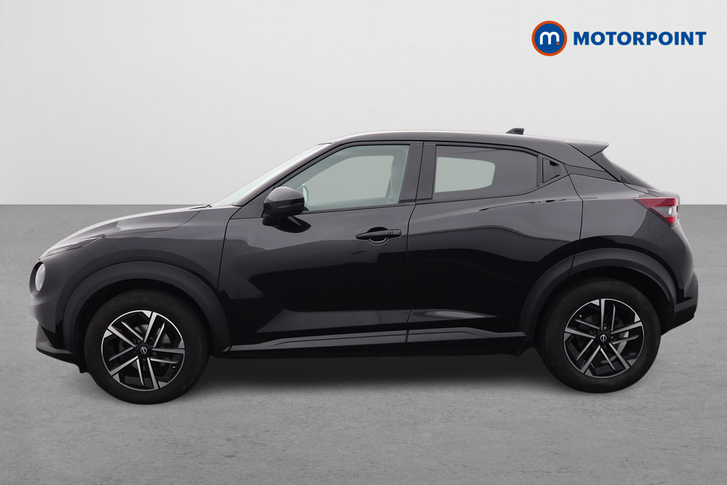 Nissan Juke N-Connecta Automatic Petrol SUV - Stock Number (1611399) - Passenger side