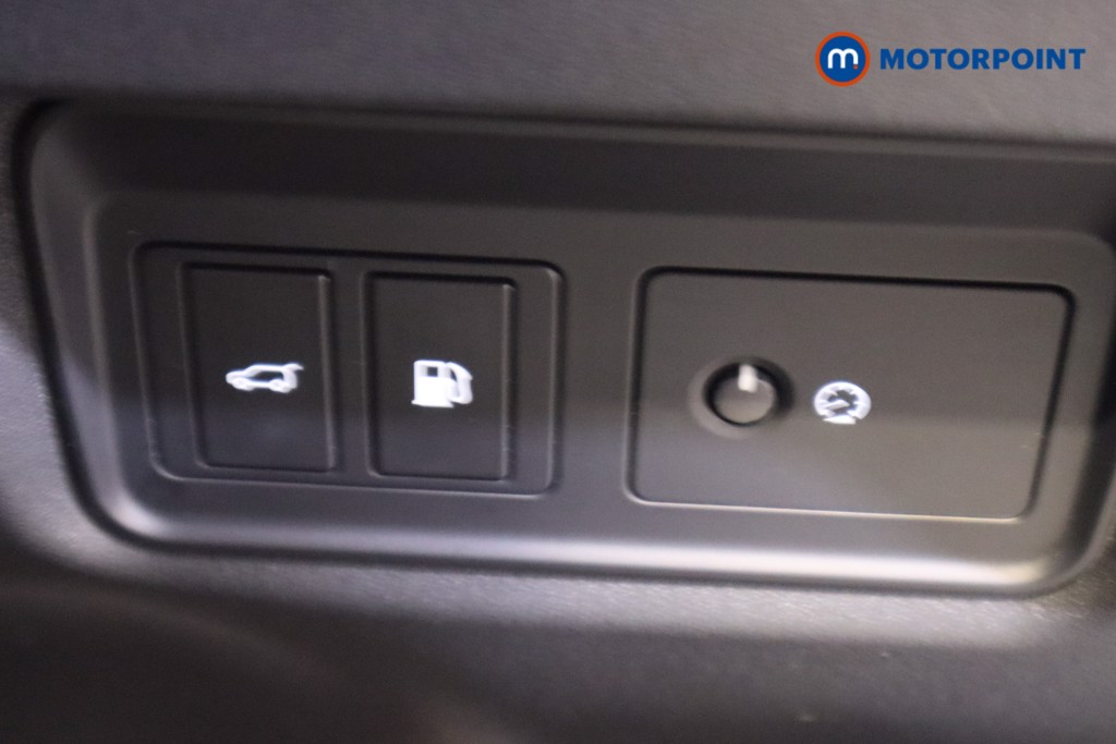 Jaguar E-Pace Sport Automatic Petrol Plug-In Hybrid SUV - Stock Number (1611441) - 16th supplementary image