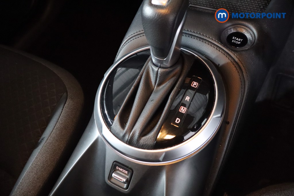 Nissan Juke N-Connecta Automatic Petrol-Electric Hybrid SUV - Stock Number (1607738) - 18th supplementary image