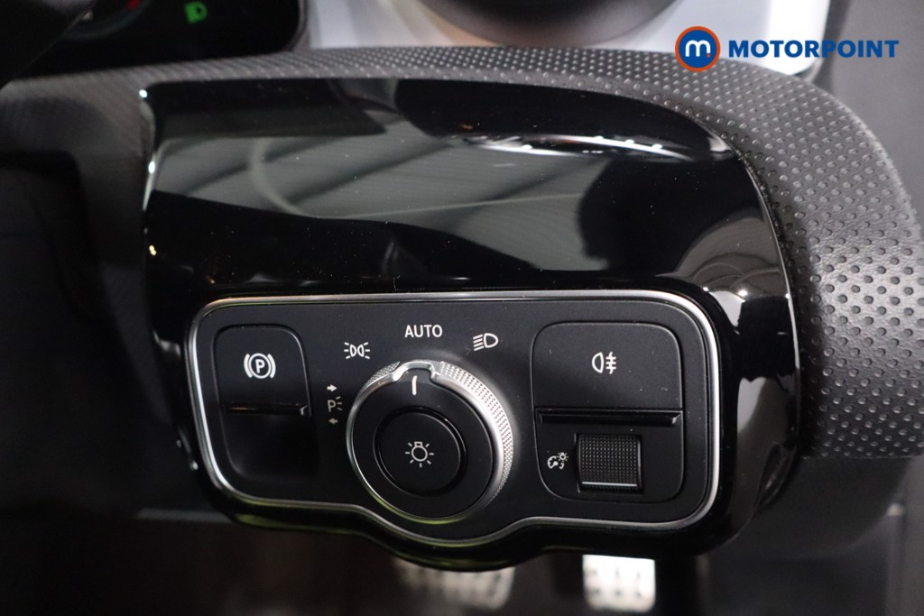 Mercedes-Benz CLA Amg Line Automatic Petrol Coupe - Stock Number (1608757) - 17th supplementary image