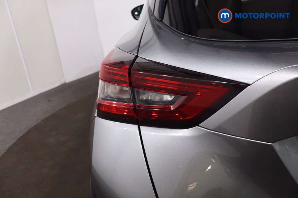 Nissan Juke Tekna Automatic Petrol SUV - Stock Number (1610032) - 35th supplementary image