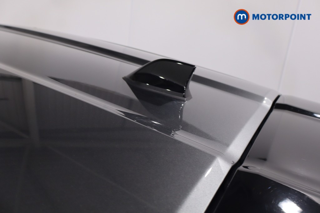 Nissan Juke N-Connecta Automatic Petrol SUV - Stock Number (1610352) - 30th supplementary image