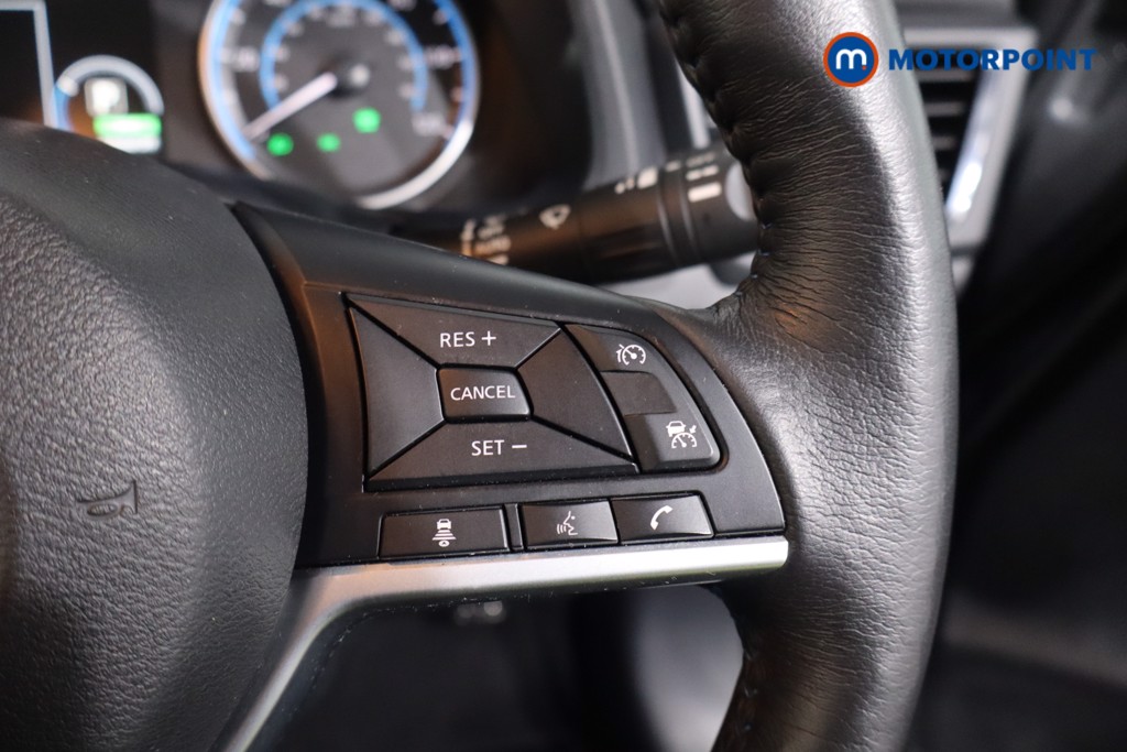 Nissan Leaf N-Connecta Automatic Electric Hatchback - Stock Number (1610362) - 8th supplementary image