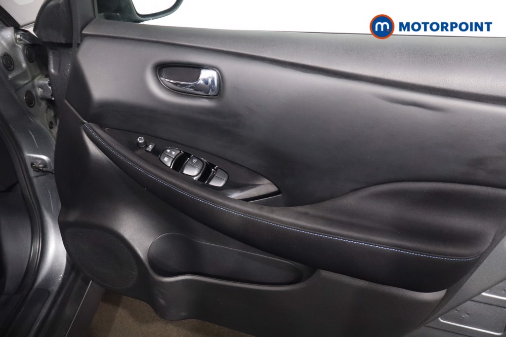 Nissan Leaf N-Connecta Automatic Electric Hatchback - Stock Number (1610362) - 23rd supplementary image