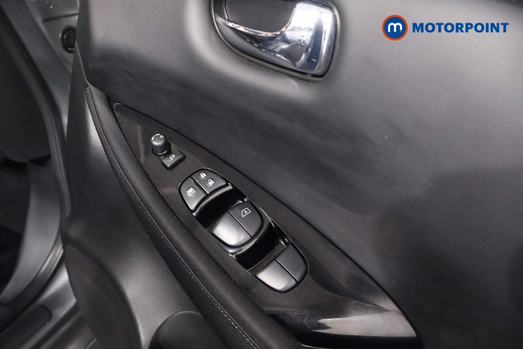 Nissan Leaf N-Connecta Automatic Electric Hatchback - Stock Number (1610362) - 24th supplementary image