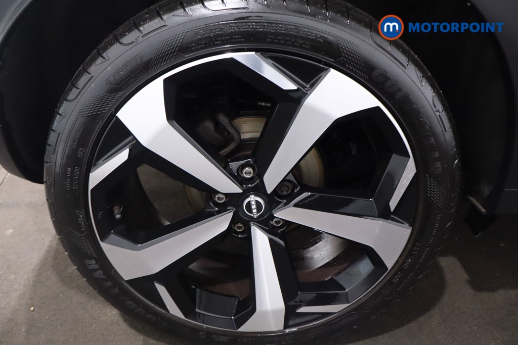 Nissan Juke Tekna Automatic Petrol SUV - Stock Number (1610492) - 9th supplementary image