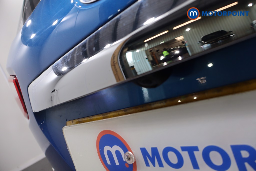 Ford Ecosport Titanium Manual Petrol SUV - Stock Number (1611132) - 33rd supplementary image