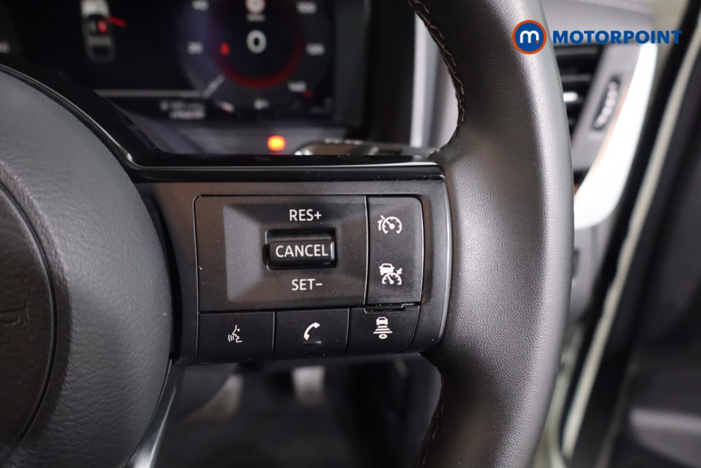 Nissan Qashqai N-Connecta Automatic Petrol-Electric Hybrid SUV - Stock Number (1612064) - 8th supplementary image