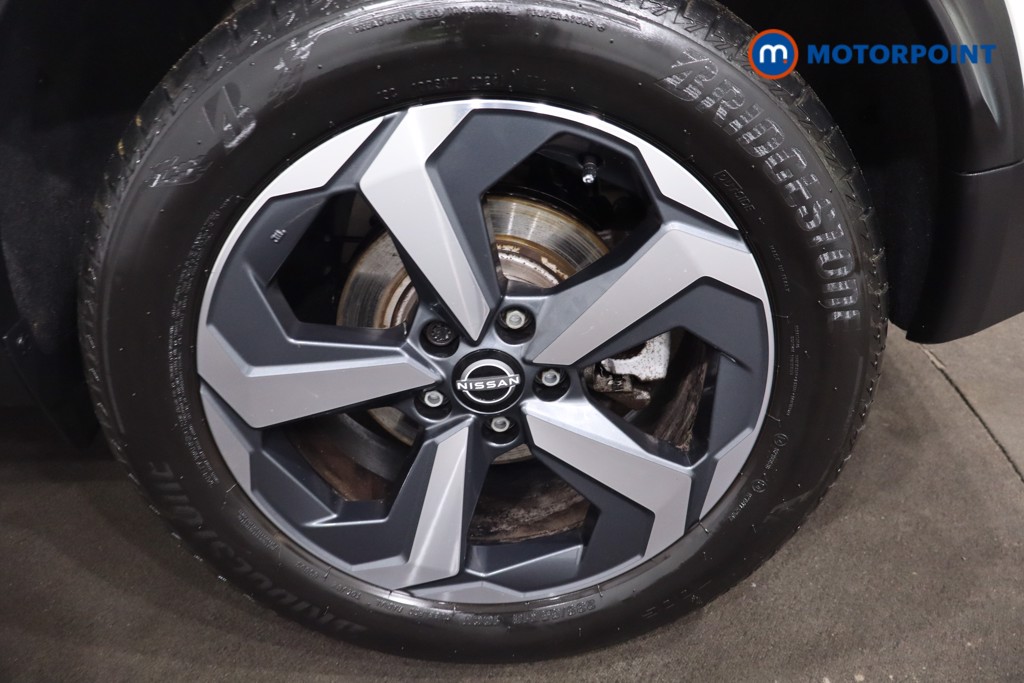 Nissan Qashqai N-Connecta Automatic Petrol-Electric Hybrid SUV - Stock Number (1612064) - 12th supplementary image