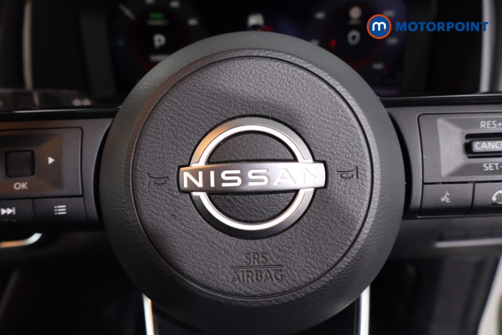 Nissan Qashqai N-Connecta Automatic Petrol-Electric Hybrid SUV - Stock Number (1612064) - 13th supplementary image
