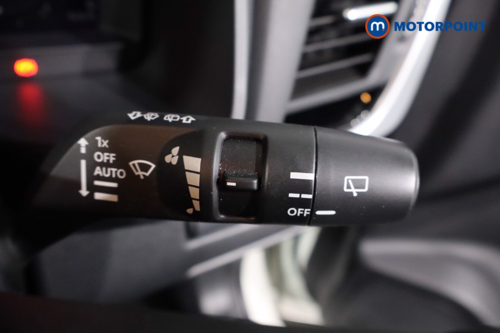 Nissan Qashqai N-Connecta Automatic Petrol-Electric Hybrid SUV - Stock Number (1612064) - 15th supplementary image