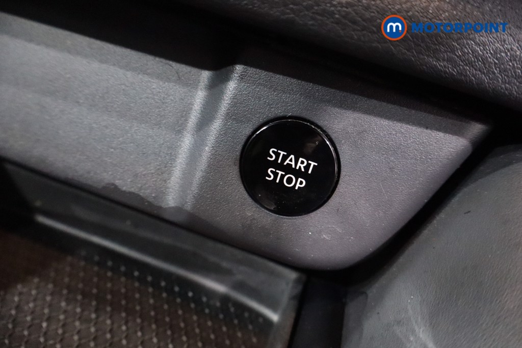 Nissan Qashqai N-Connecta Automatic Petrol-Electric Hybrid SUV - Stock Number (1612064) - 20th supplementary image