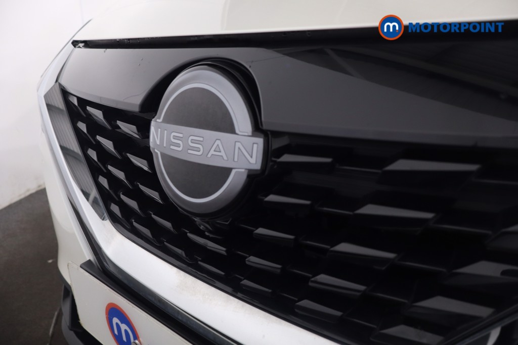 Nissan Qashqai N-Connecta Automatic Petrol-Electric Hybrid SUV - Stock Number (1612064) - 30th supplementary image
