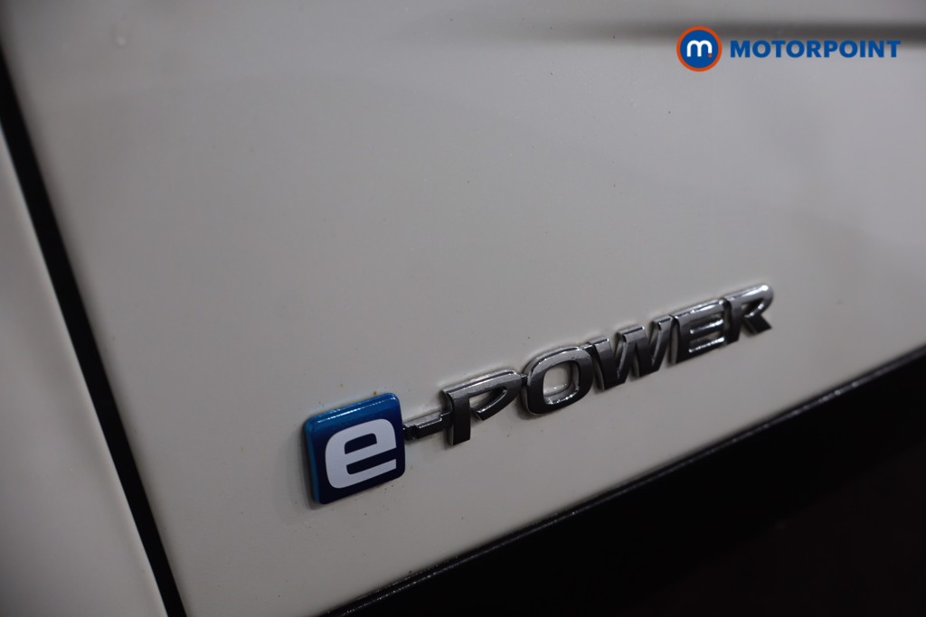 Nissan Qashqai N-Connecta Automatic Petrol-Electric Hybrid SUV - Stock Number (1612064) - 33rd supplementary image