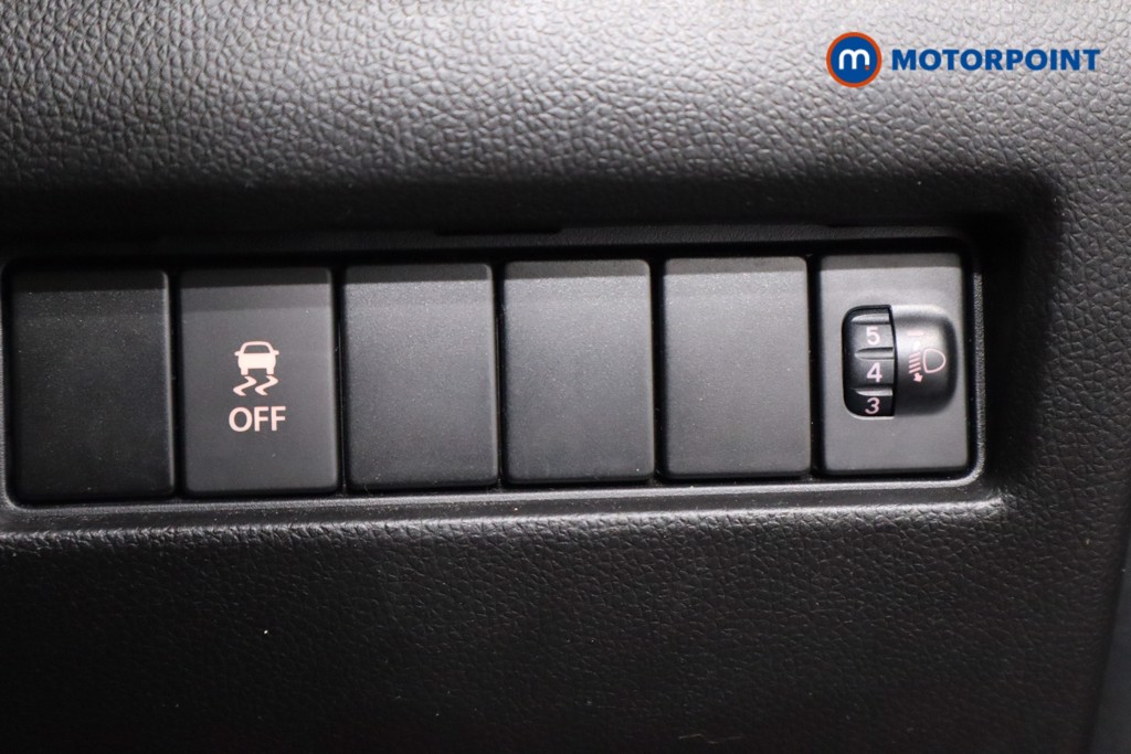 Suzuki Swift Attitude Manual Petrol Hatchback - Stock Number (1605167) - 19th supplementary image