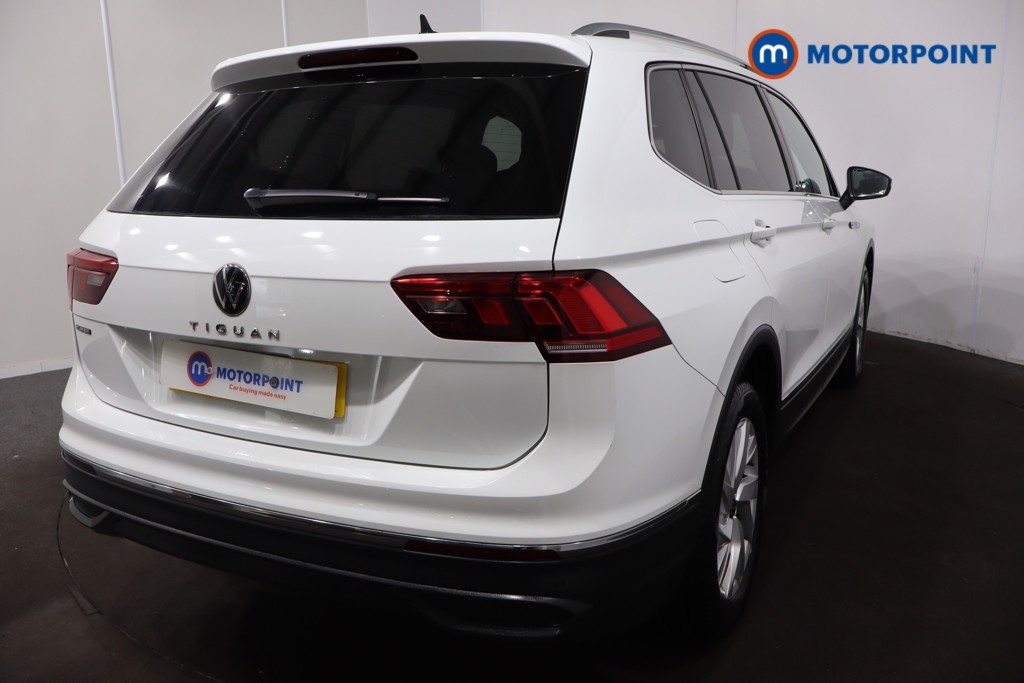 Volkswagen Tiguan Allspace Life Manual Petrol SUV - Stock Number (1609186) - 31st supplementary image