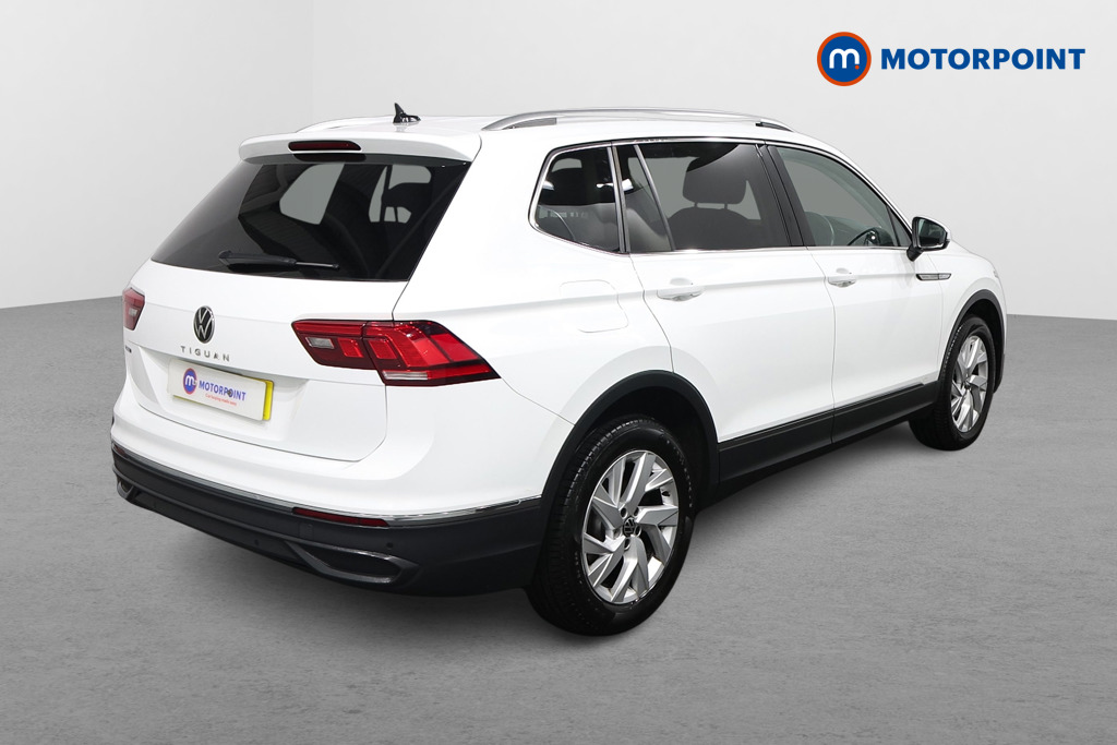 Volkswagen Tiguan Allspace Life Manual Petrol SUV - Stock Number (1609186) - Drivers side rear corner