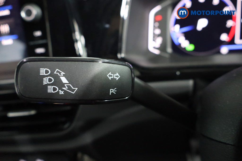 Volkswagen T-Roc Black Edition Automatic Petrol SUV - Stock Number (1609440) - 15th supplementary image