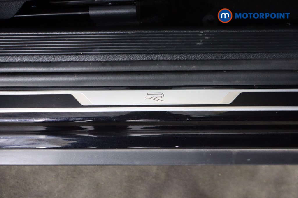 Volkswagen T-Roc Black Edition Automatic Petrol SUV - Stock Number (1609440) - 19th supplementary image