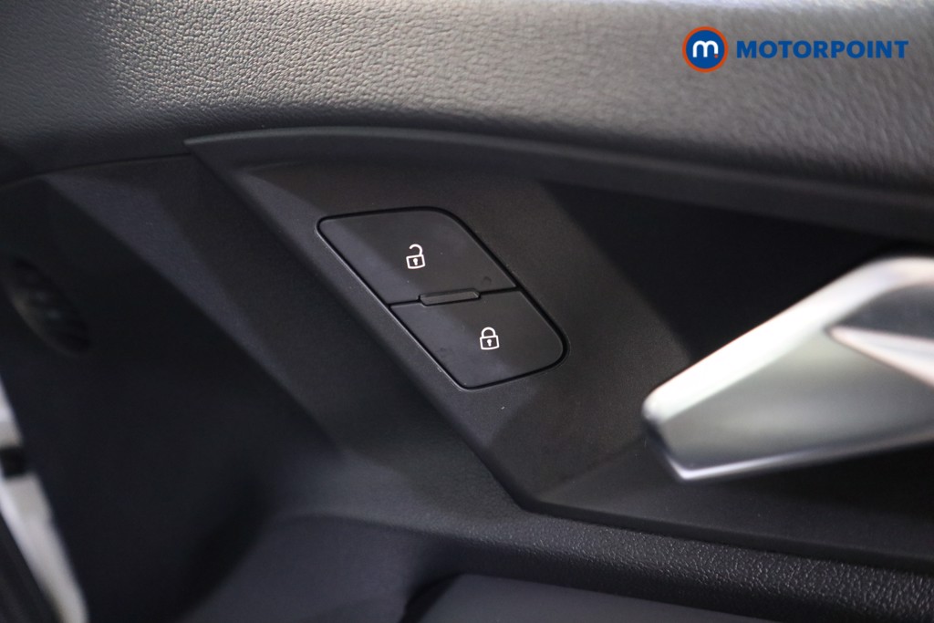 Audi A3 S Line Manual Petrol Saloon - Stock Number (1587232) - 13th supplementary image